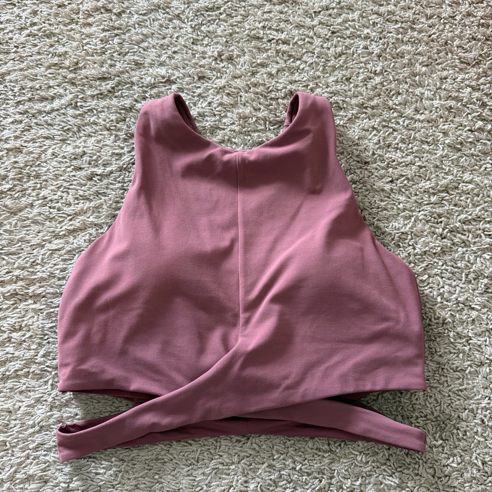 Athleta Conscious Cut Out Sports Bra Purple Medium Medium Support Padded